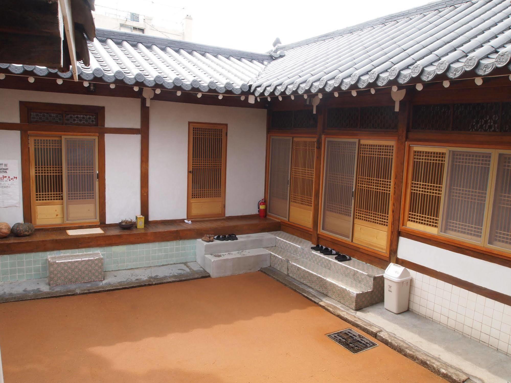 Empathy Hanok Guesthouse Daegu Exterior photo